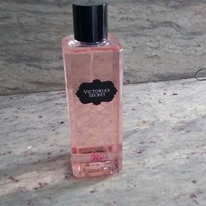 New Tease Mist Victoria Secret BUNDLE & SAVE